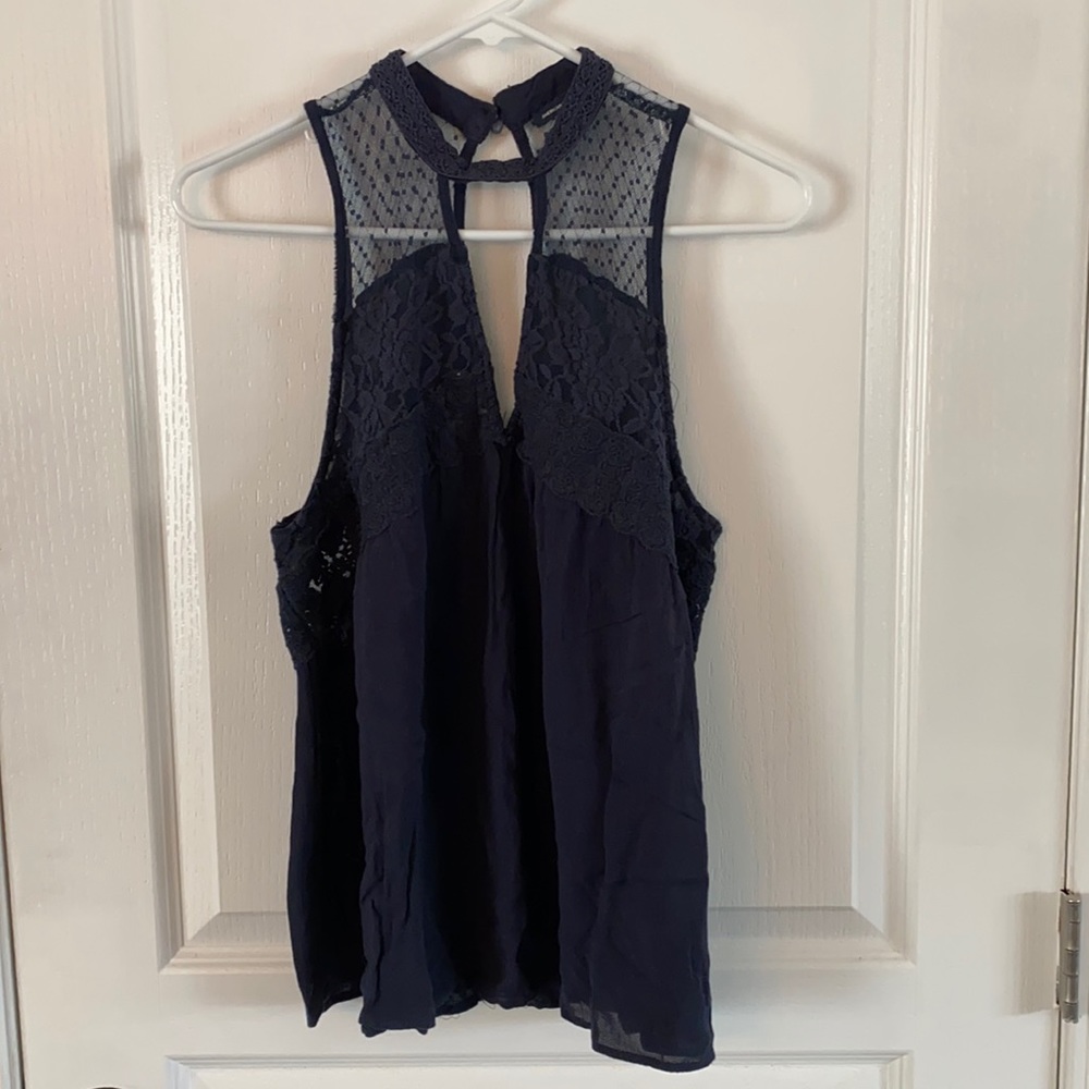 Women’s American Eagle lace tank